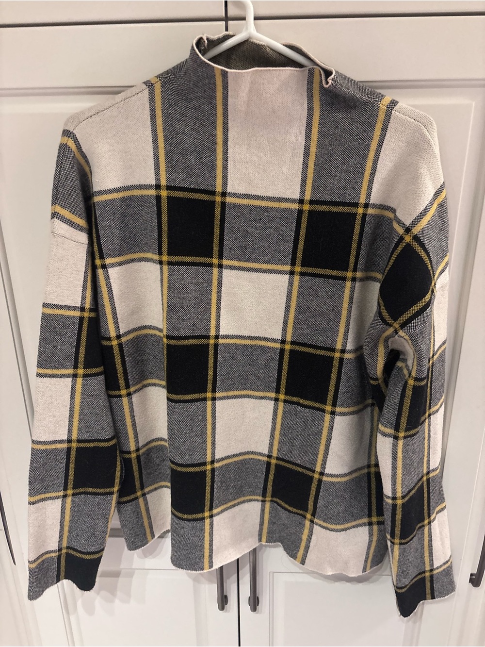 Rachel Zoe Black, Gray & Cream Plaid Turtleneck Sweater with Yellow Accents xl